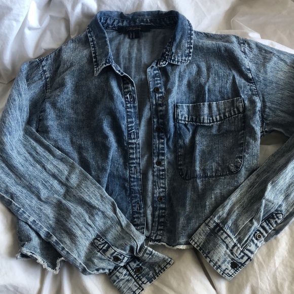 BOGO F21 Cropped Jean Jacket - Picture 2 of 4